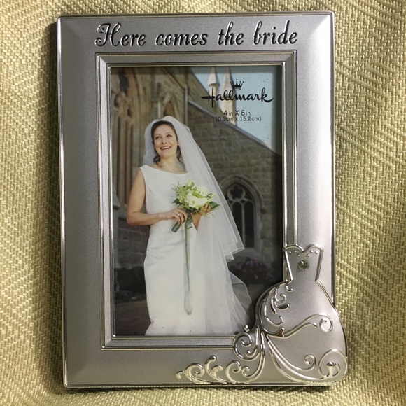 Hallmark Other - Hallmark Here Comes The Bride Picture Frame